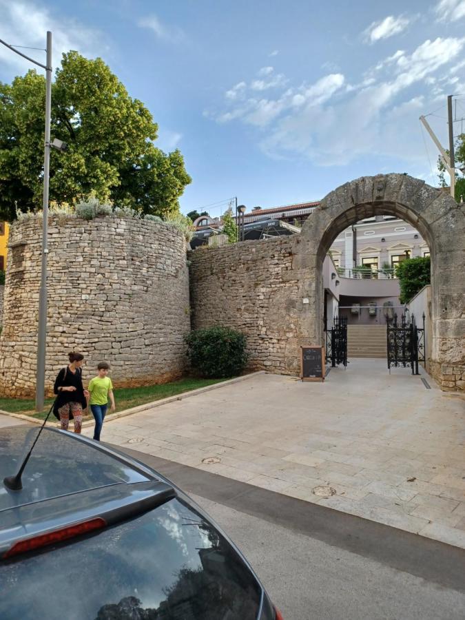 Caligula City Center Apartment Pula Exterior photo
